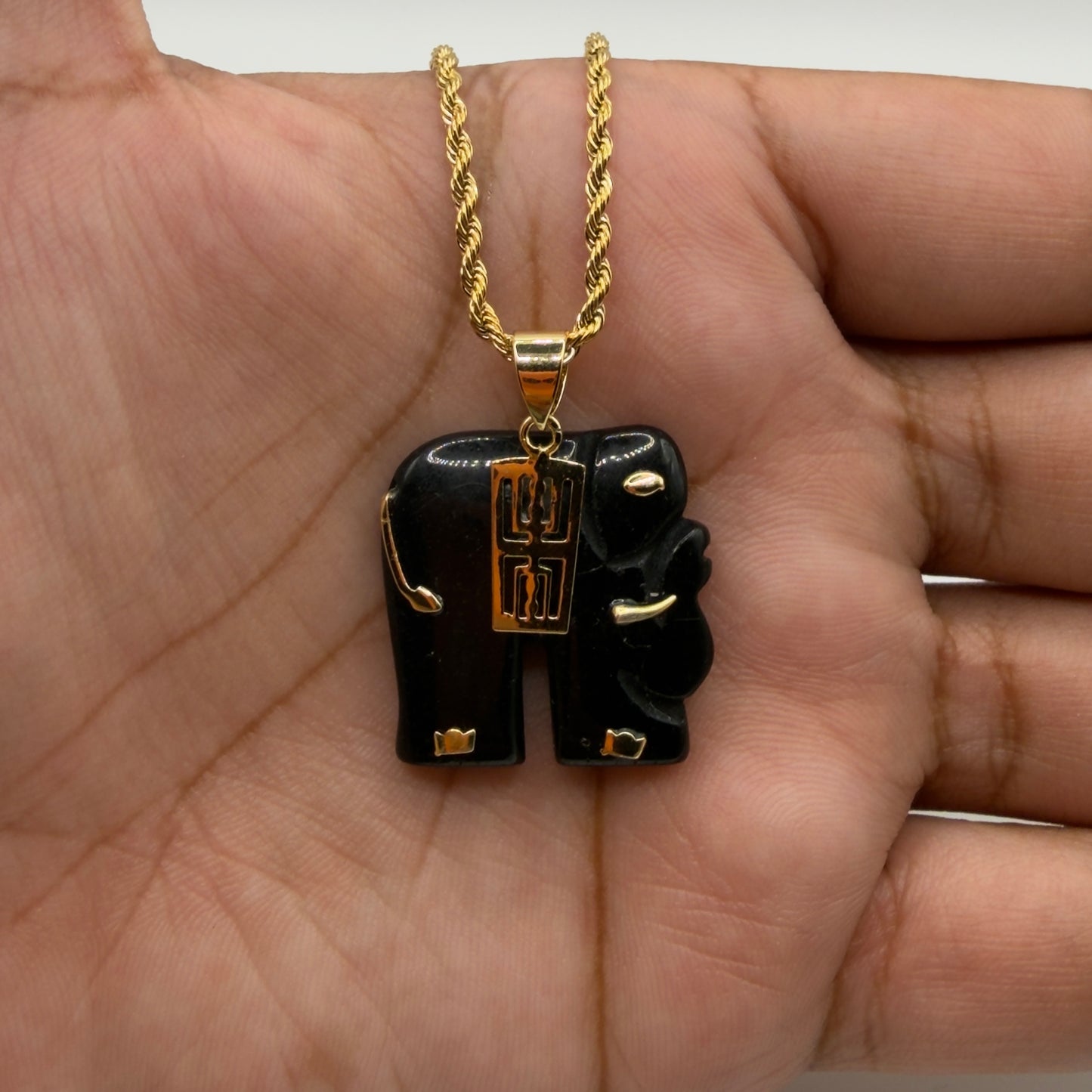 LUCKY ELEPHANT Pendant