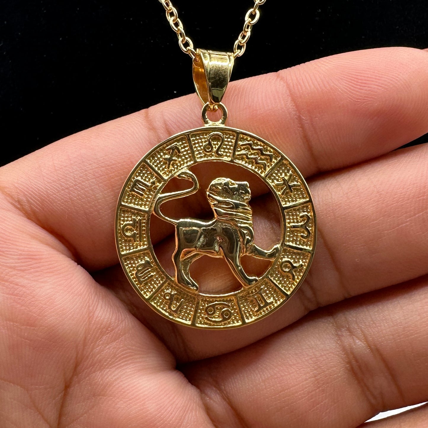 RADIANT LION Necklace