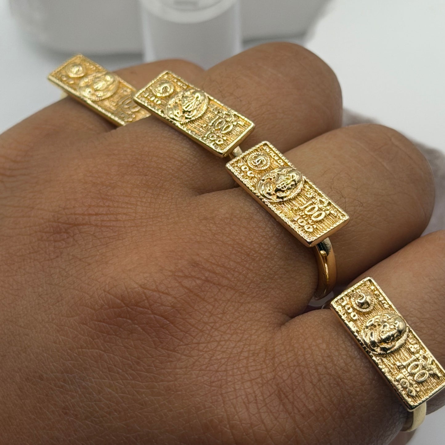 HUNDREDS ONLY Ring