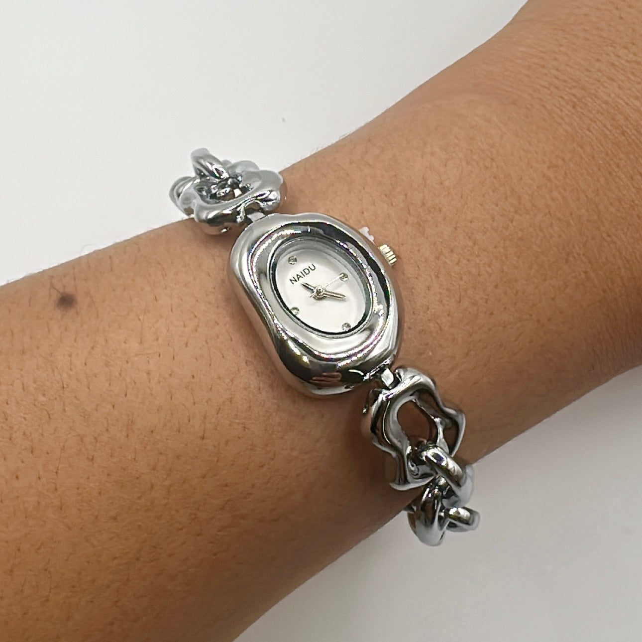 THEE STATEMENT Watch