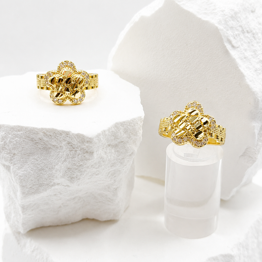 NUGGET X PETALS Ring