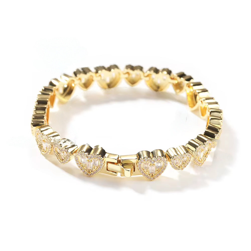 LOVE ME LOUD Bracelet